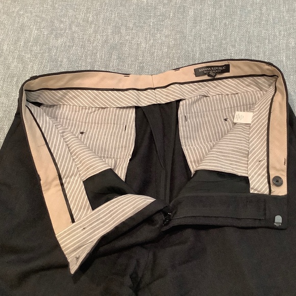 Banana Republic- men’s wool pants in dark gray - Picture 3 of 5